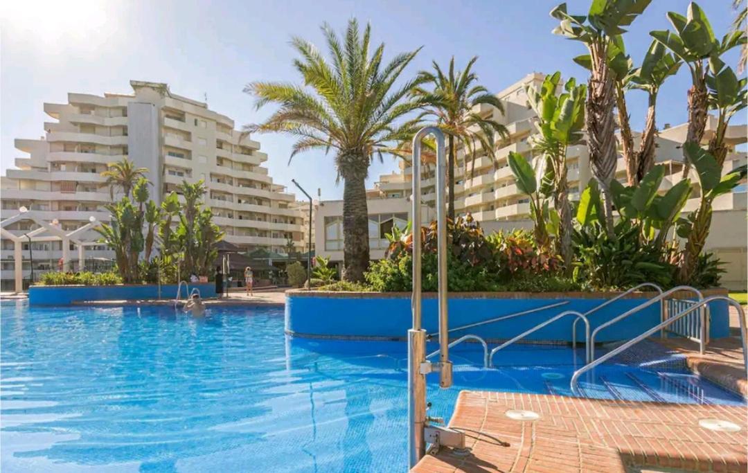 El Estudio De La Playa Benalbeach Holidays Paradise 贝纳尔马德纳 外观 照片