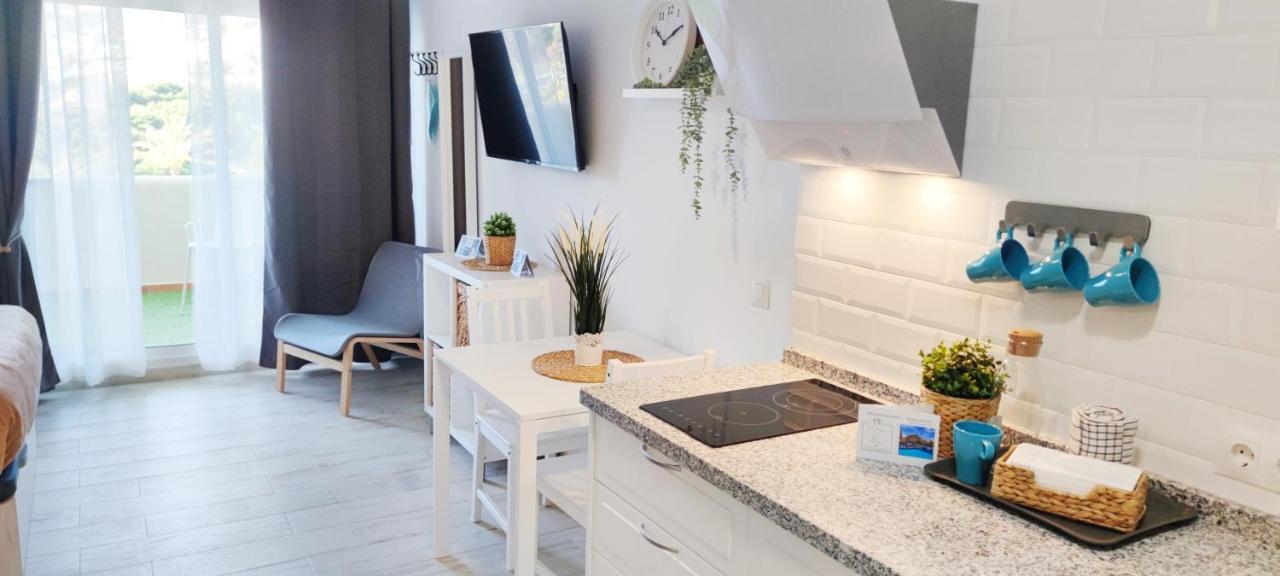 El Estudio De La Playa Benalbeach Holidays Paradise 贝纳尔马德纳 外观 照片