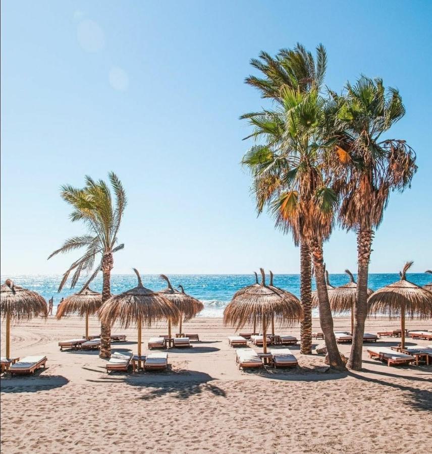 El Estudio De La Playa Benalbeach Holidays Paradise 贝纳尔马德纳 外观 照片