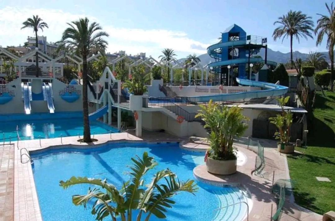 El Estudio De La Playa Benalbeach Holidays Paradise 贝纳尔马德纳 外观 照片