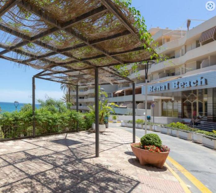 El Estudio De La Playa Benalbeach Holidays Paradise 贝纳尔马德纳 外观 照片