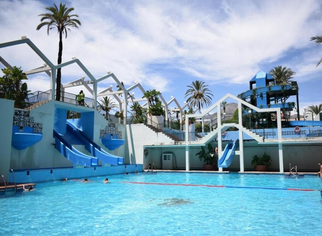El Estudio De La Playa Benalbeach Holidays Paradise 贝纳尔马德纳 外观 照片